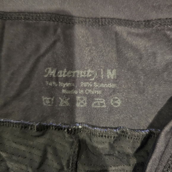 Amazon Size M Maternity Running Shorts - Picture 4 of 4